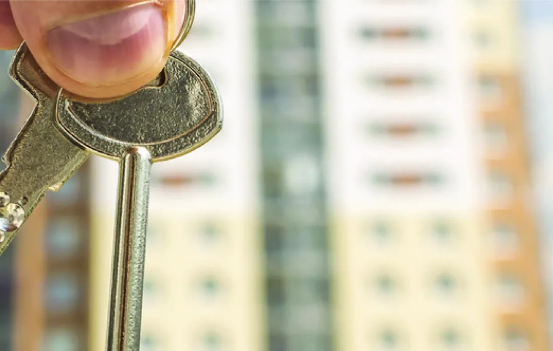 Person holding keys